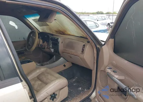 2001 Ford Explorer Sport Trac z USA, uszkodzony, nr VIN 1FMZU67E81UC04390